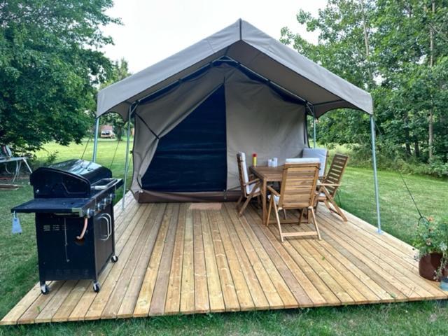 Lango Feriecenter - Outdoor Lodge ナクスコウ エクステリア 写真